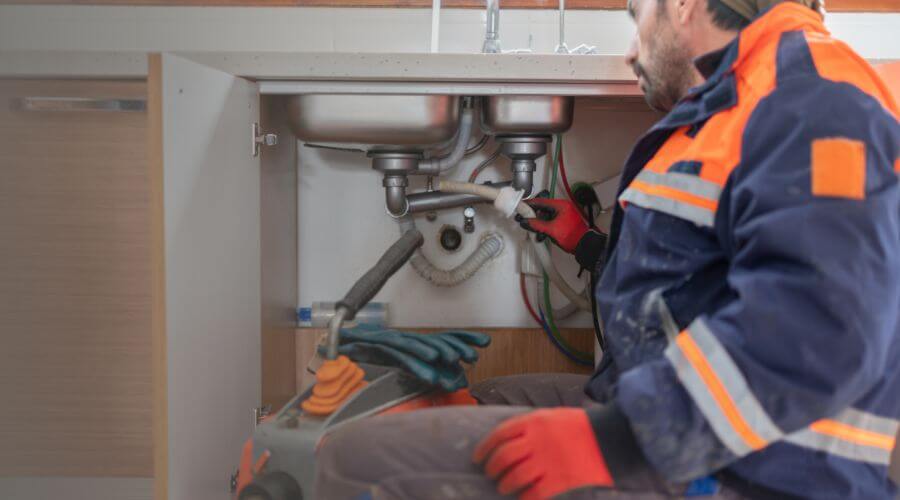 Expert burst pipe repair services in Dimondale, MI